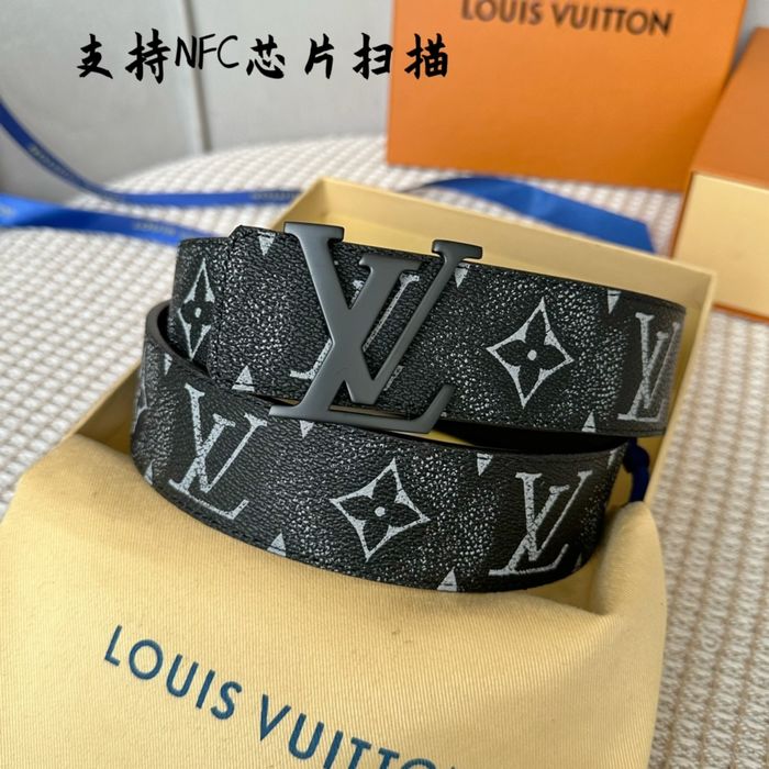 Louis Vuitton Belt 40MM LVB00075